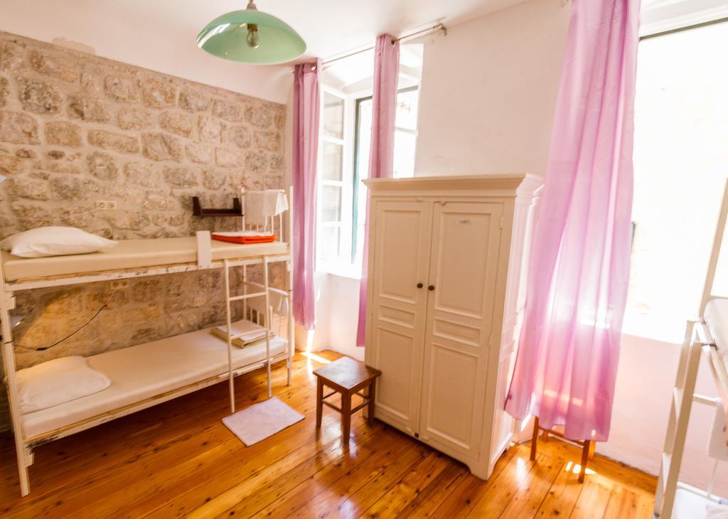 Old Town Hostel دوبروفينك المظهر الخارجي الصورة