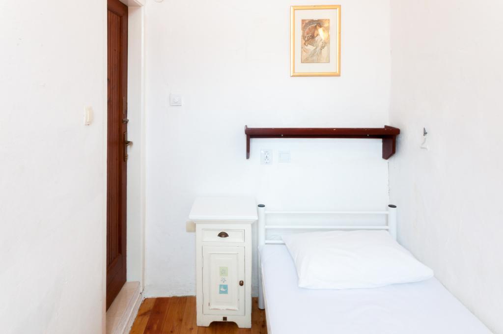 Old Town Hostel دوبروفينك المظهر الخارجي الصورة