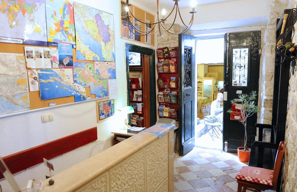 Old Town Hostel دوبروفينك المظهر الخارجي الصورة