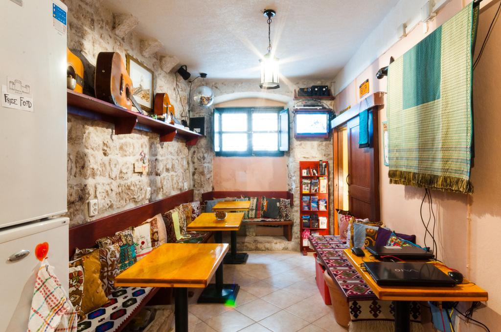 Old Town Hostel دوبروفينك المظهر الخارجي الصورة